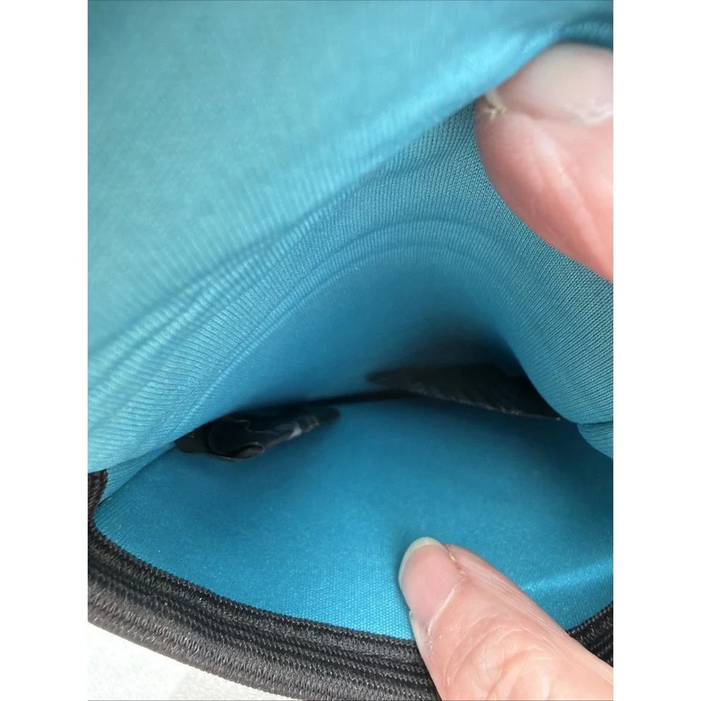 Nintendo DSi Aqua Blue Soft Padded Pouch Sleeve Case for Nintendo DSi
